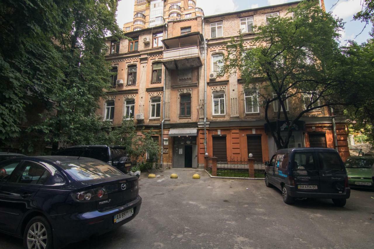Lux Apartment Near Arena City Kiev Exterior foto