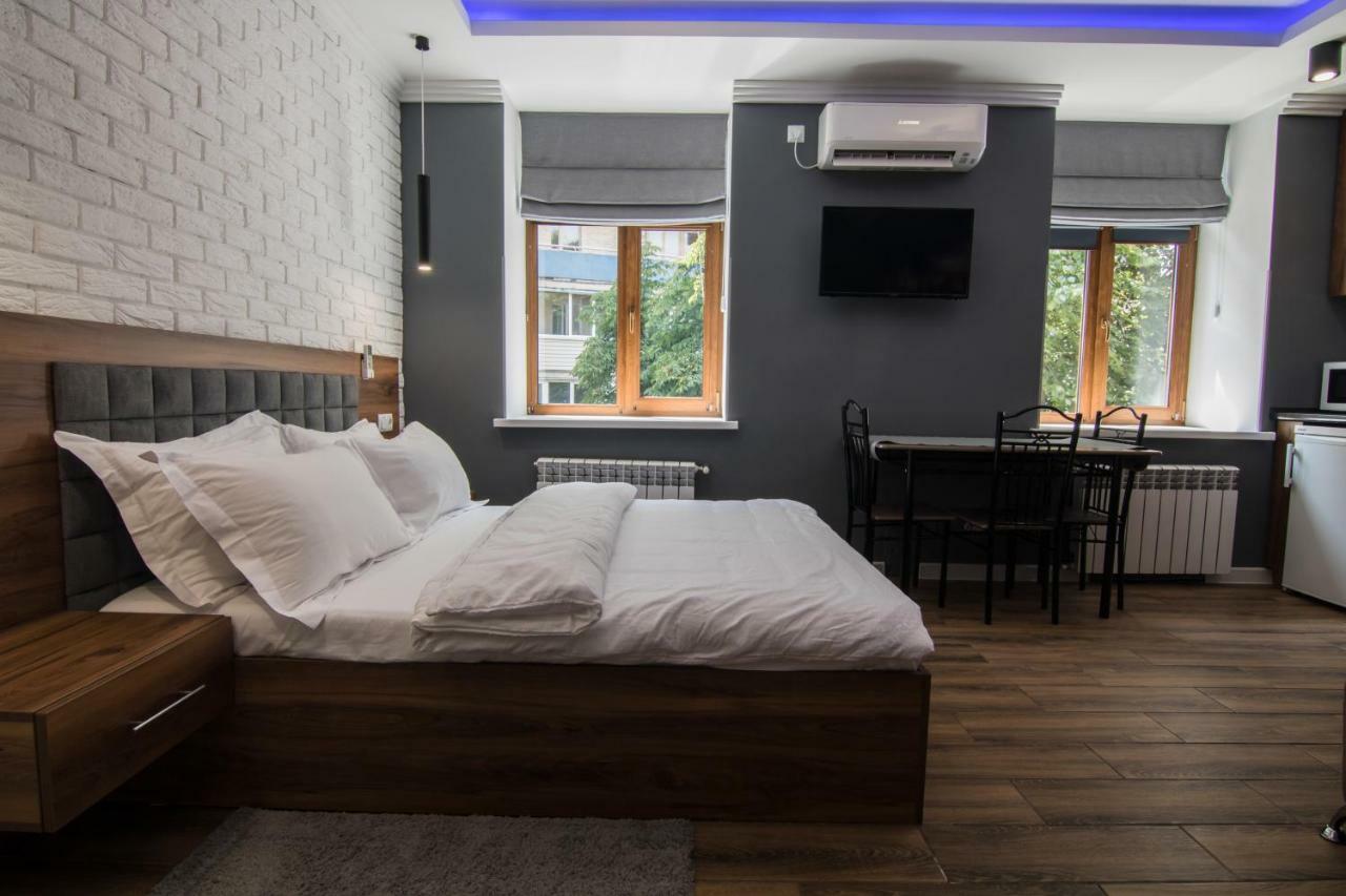Lux Apartment Near Arena City Kiev Exterior foto